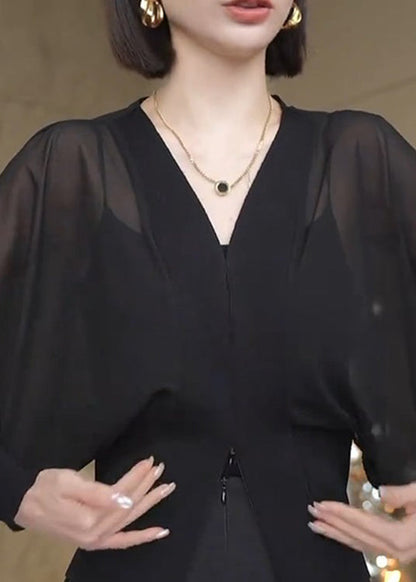 Beautifully Crafted Blouse in a Classic Style