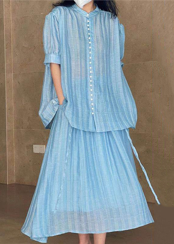 Well Tailored Blouse with a Graceful Silhouette
