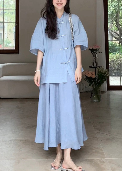 Sophisticated Garment with a Clean Classic Look