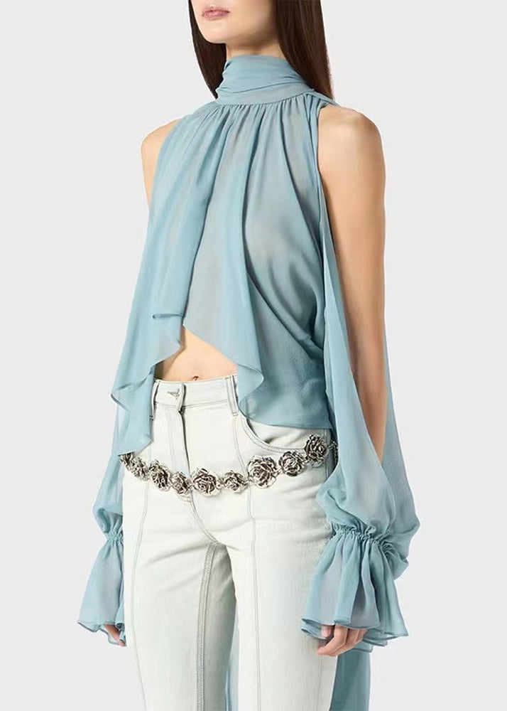 Classic Vintage Blouse with a Flattering Fit