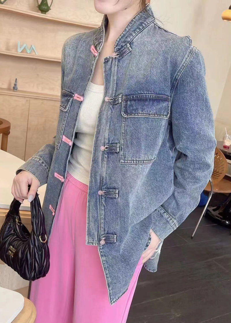 Beautifully Crafted Coat in a Classic Style