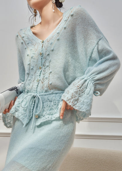 Well Tailored Sweater with a Graceful Silhouette