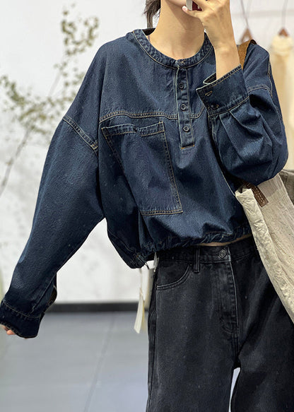Classic Vintage Shirt with a Flattering Fit
