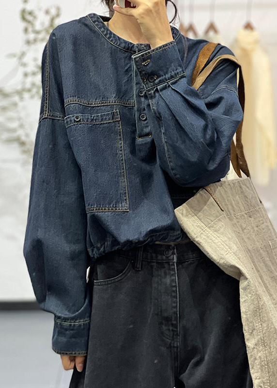 Classic Vintage Shirt with a Flattering Fit