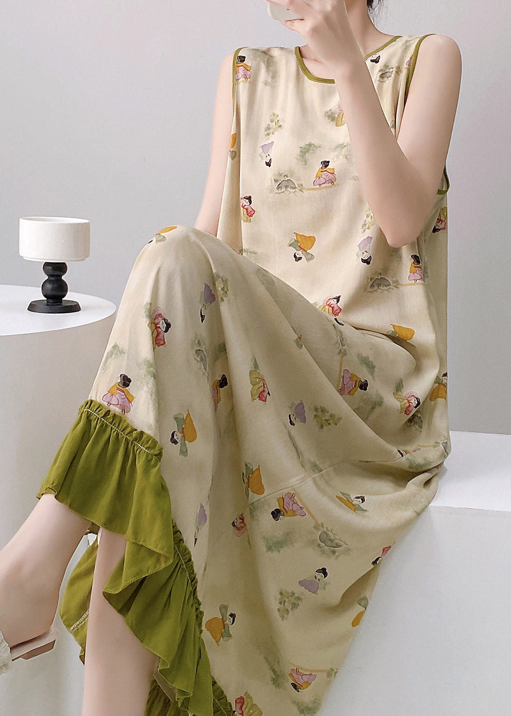 Gracefully Styled Dress for Any Occasion