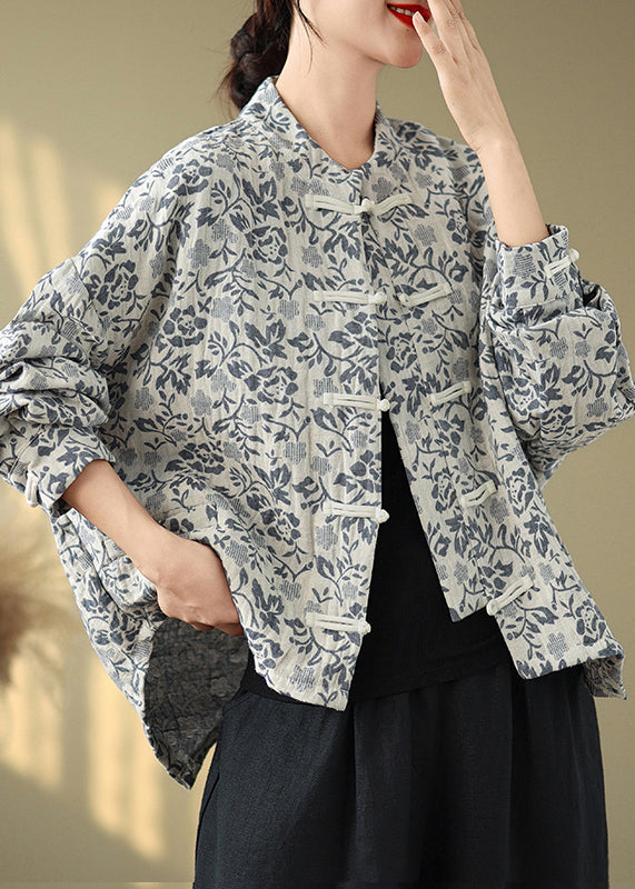 Beautifully Finished Coat in a Timeless Design