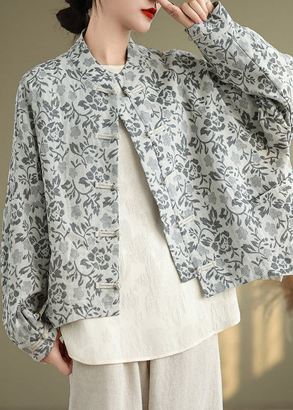 Beautifully Finished Coat in a Timeless Design