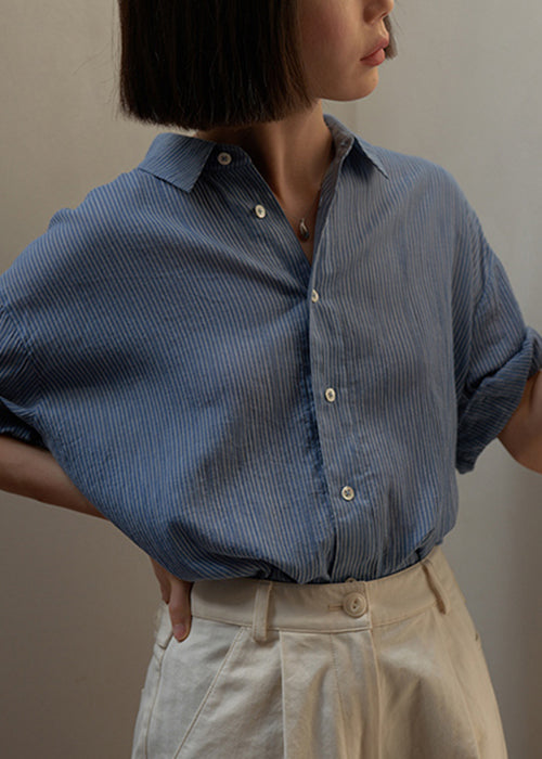 Effortlessly Elegant Blouse with a Timeless Design