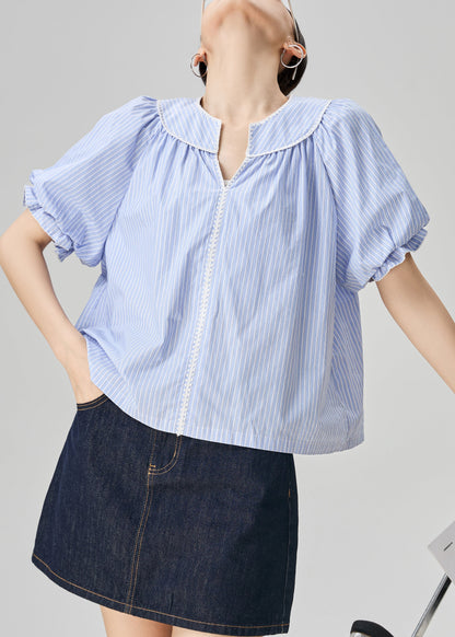 Classic Vintage Blouse with a Flattering Fit