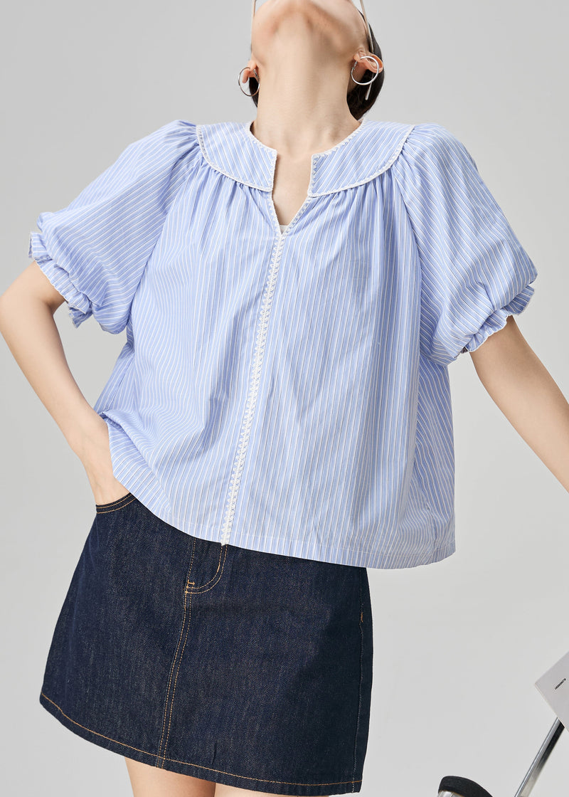 Classic Vintage Blouse with a Flattering Fit