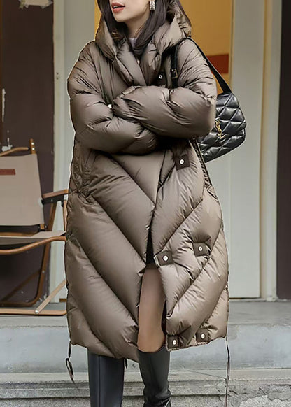 Well Tailored Coat with a Graceful Silhouette