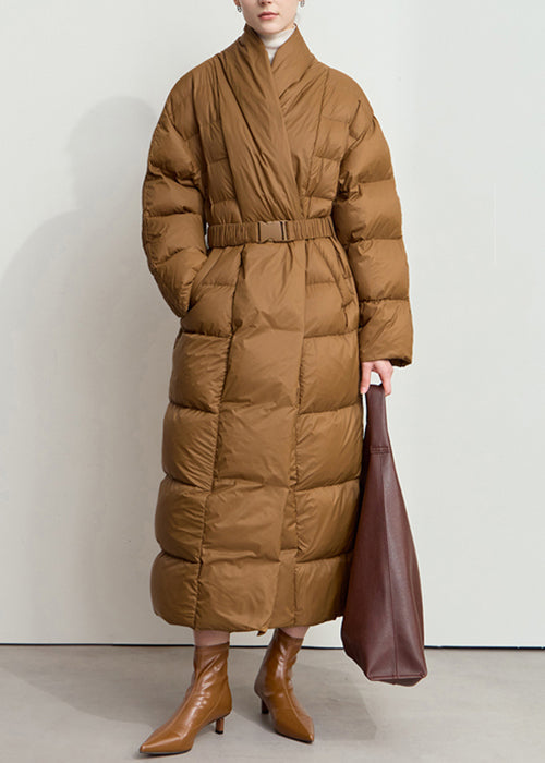 Well Tailored Coat with a Graceful Silhouette
