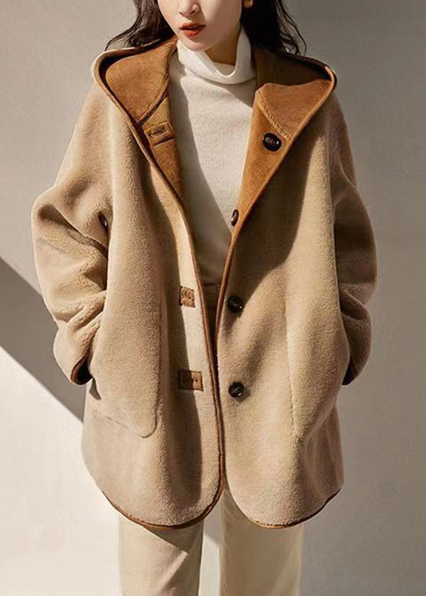 Classic Vintage & Enduringly Stylish Coat
