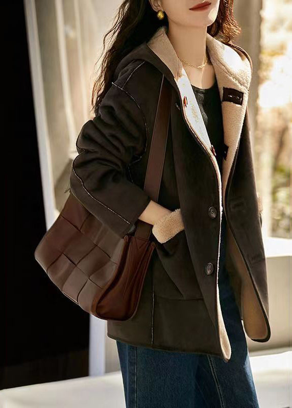 Classic Vintage & Enduringly Stylish Coat
