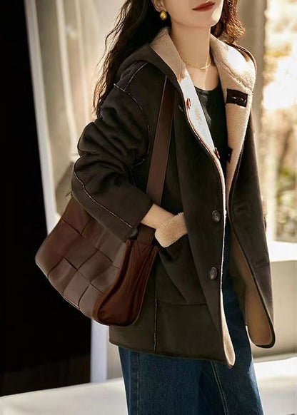 Classic Vintage & Enduringly Stylish Coat
