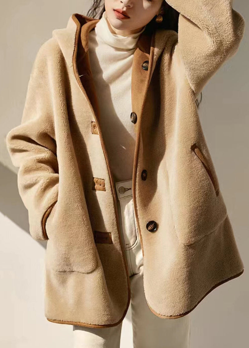 Classic Vintage & Enduringly Stylish Coat