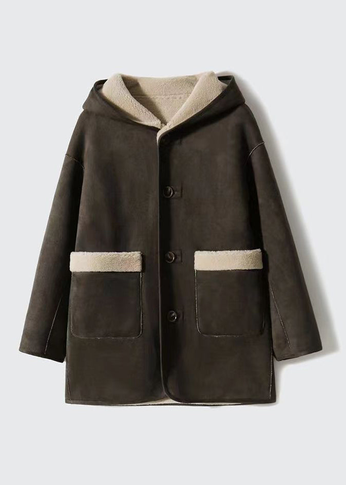 Classic Vintage & Enduringly Stylish Coat