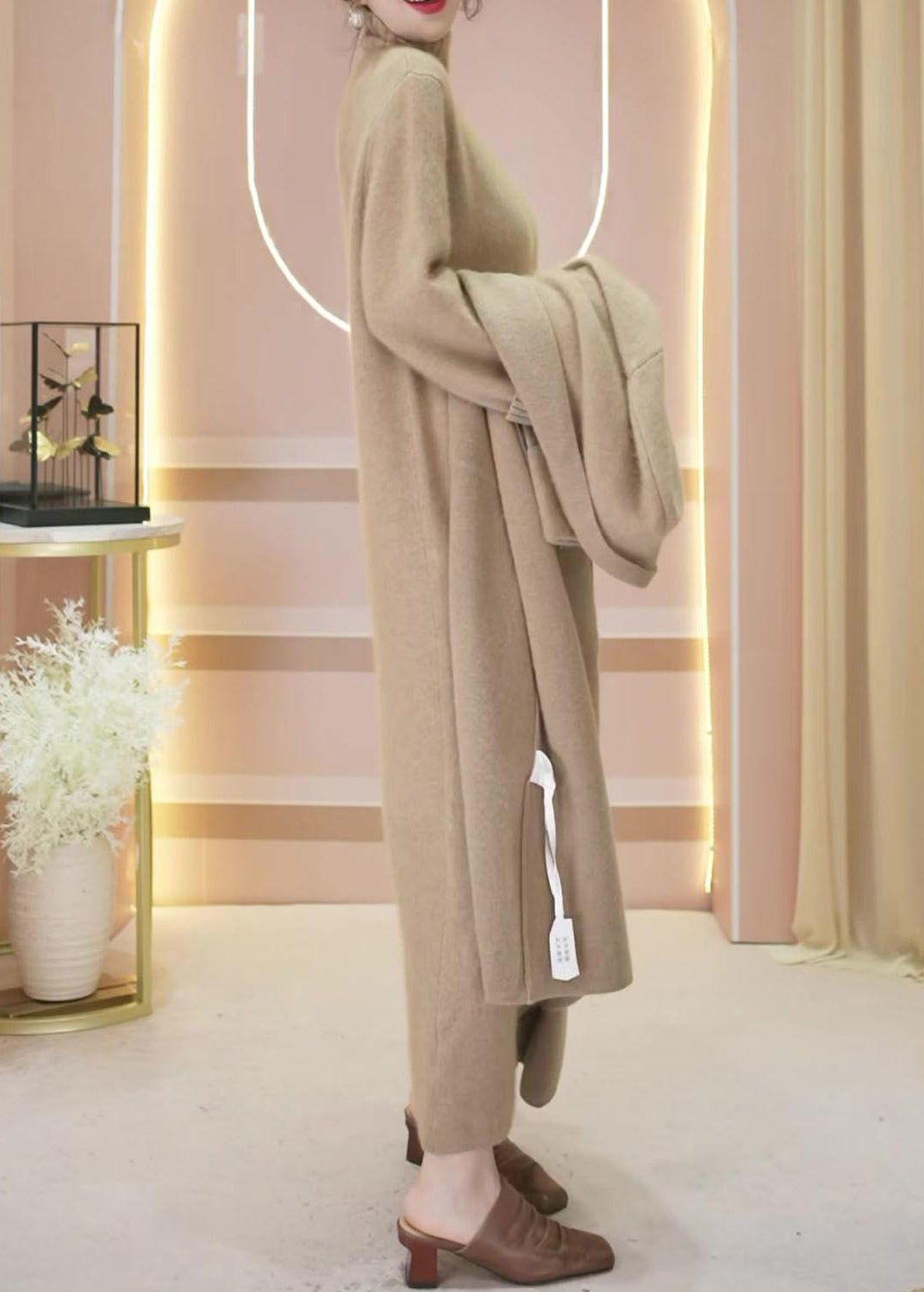 Effortlessly Elegant Cardigan with a Timeless Design