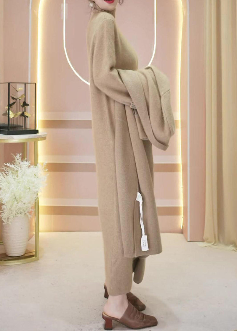 Effortlessly Elegant Cardigan with a Timeless Design