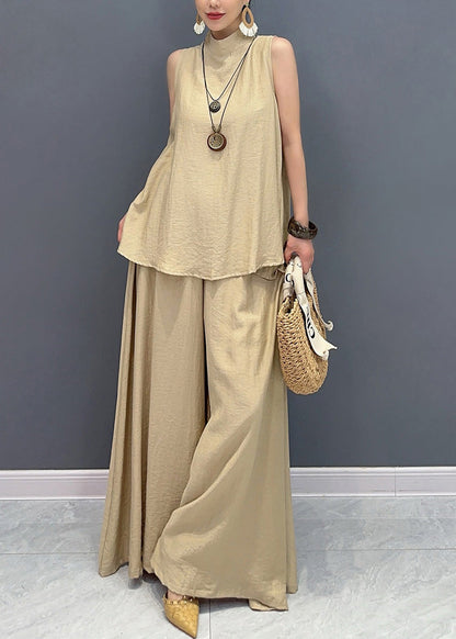 Effortlessly Elegant Pants with a Timeless Design
