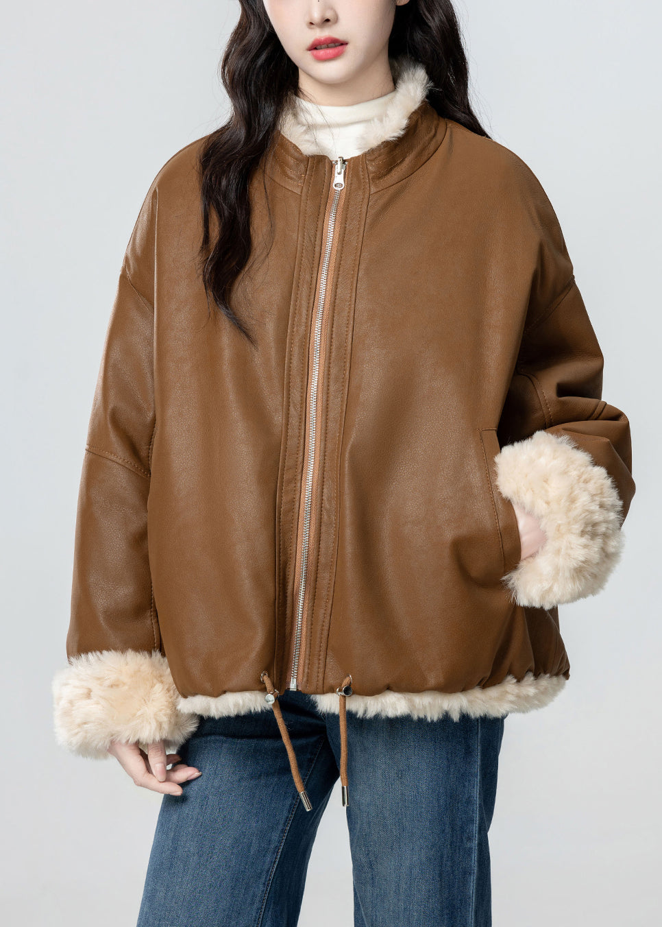 Well Tailored Coat with a Graceful Silhouette