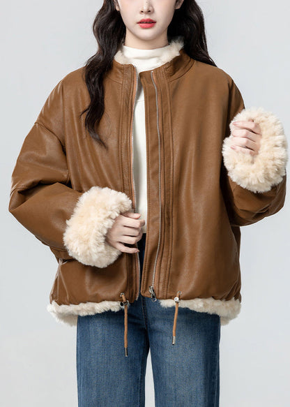 Well Tailored Coat with a Graceful Silhouette