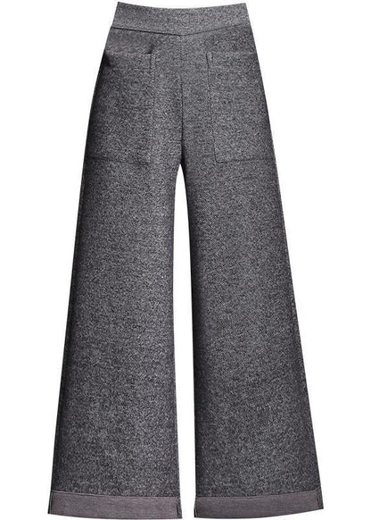 Effortlessly Elegant Pants with a Timeless Design