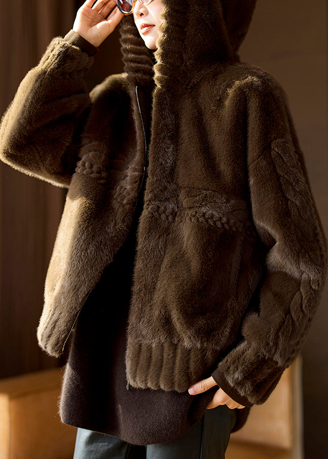 Gracefully Styled Coat for Any Occasion