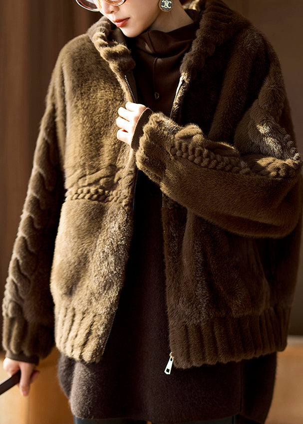 Gracefully Styled Coat for Any Occasion