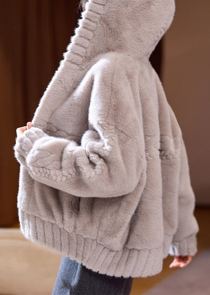 Gracefully Styled Coat for Any Occasion