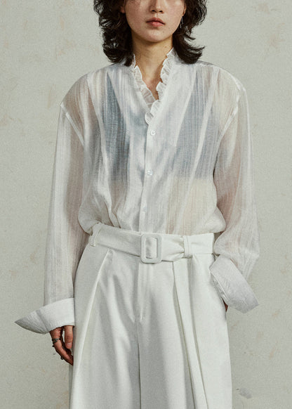 Classic Vintage Blouse with a Flattering Fit