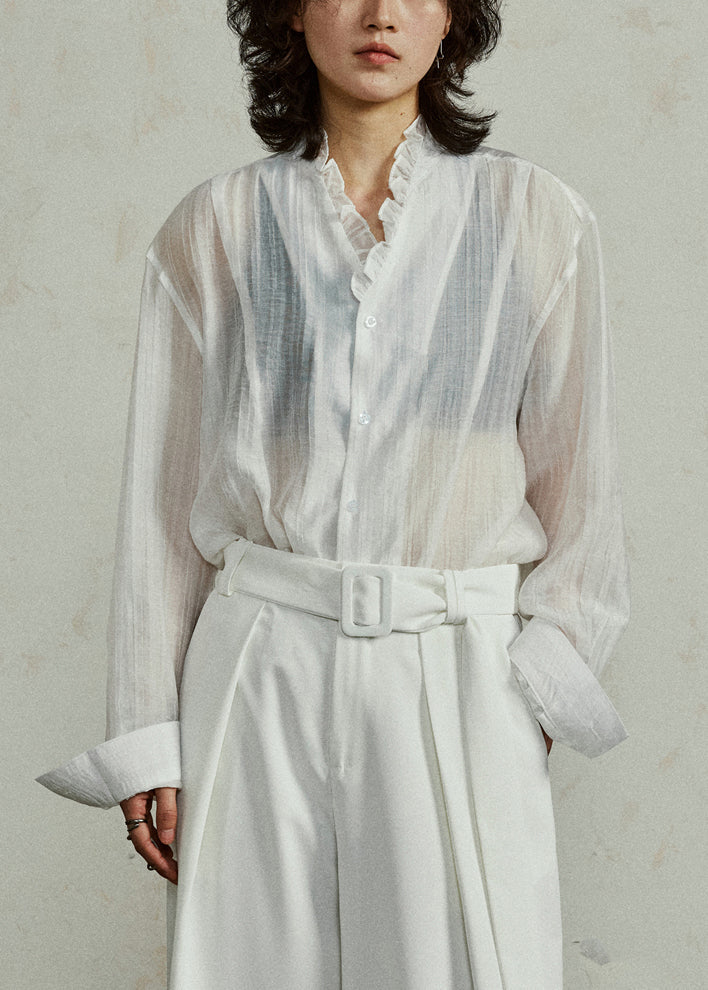 Classic Vintage Blouse with a Flattering Fit