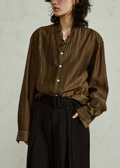 Classic Vintage Blouse with a Flattering Fit