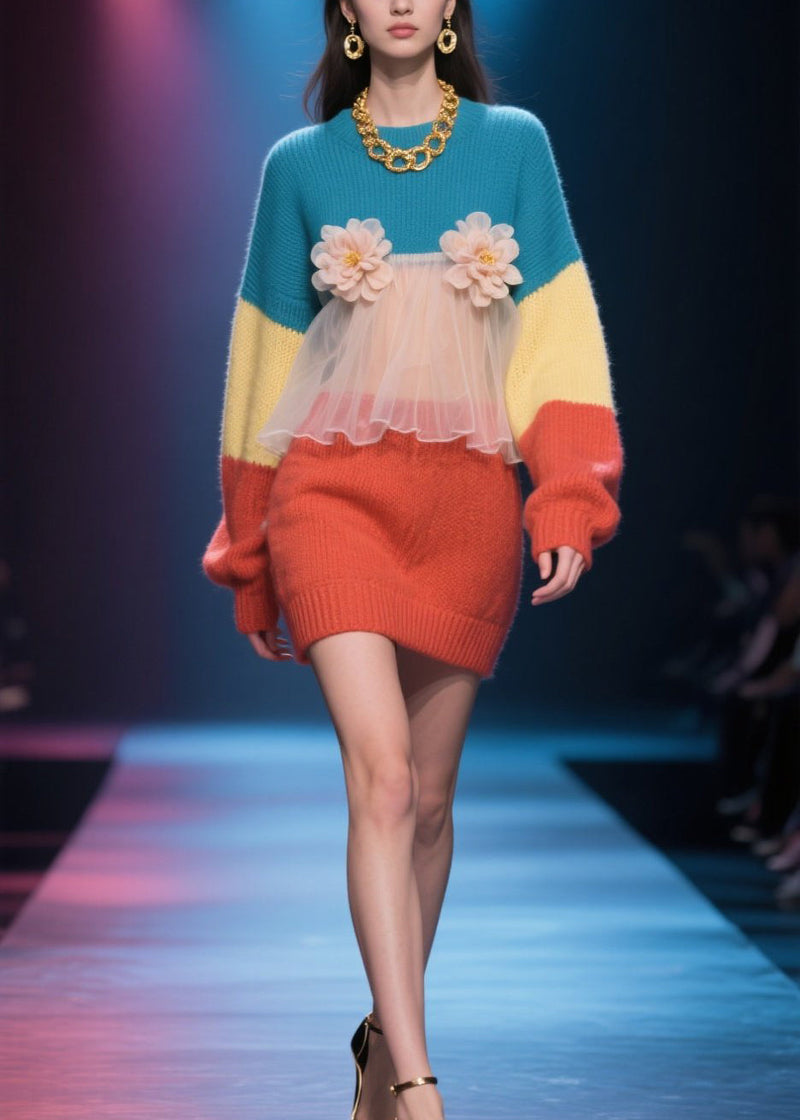 Well Tailored Sweater with a Graceful Silhouette