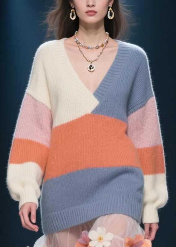 Classic Vintage Sweater with a Flattering Fit