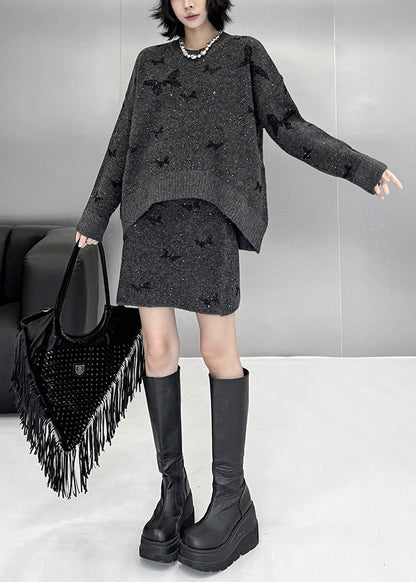 Well Tailored Sweater with a Graceful Silhouette