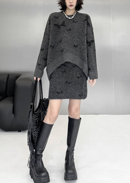 Well Tailored Sweater with a Graceful Silhouette