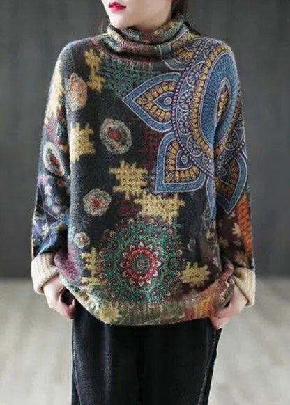 Effortlessly Elegant Sweater with a Timeless Design