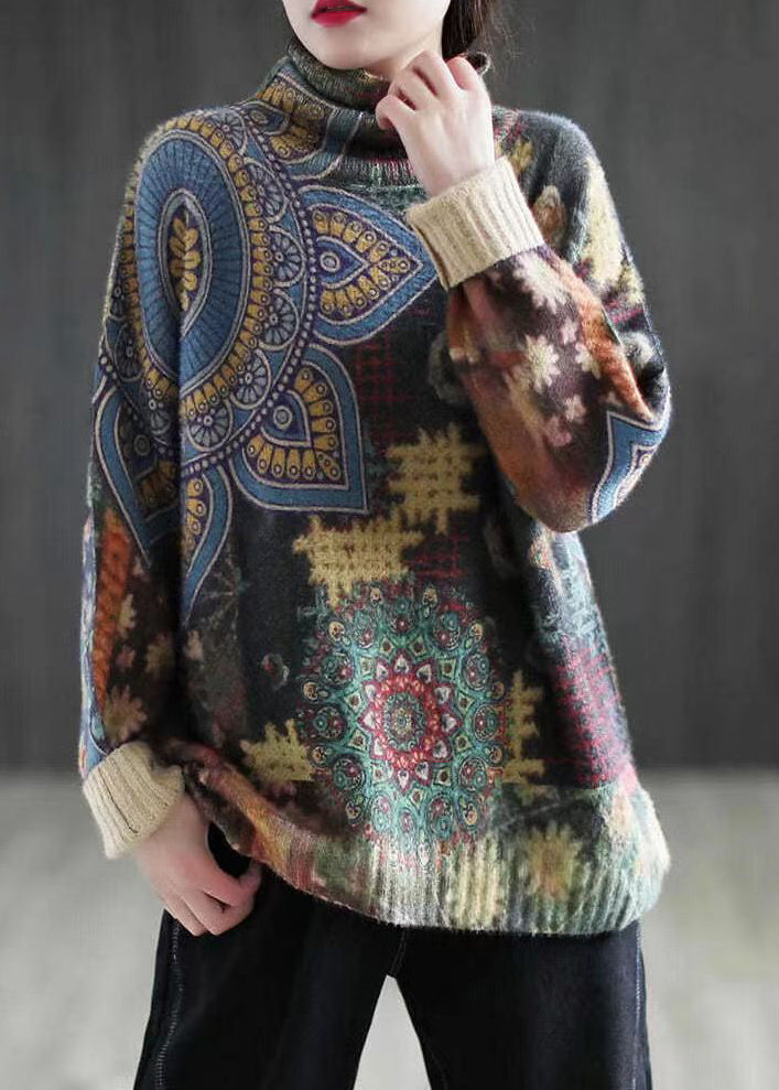 Effortlessly Elegant Sweater with a Timeless Design