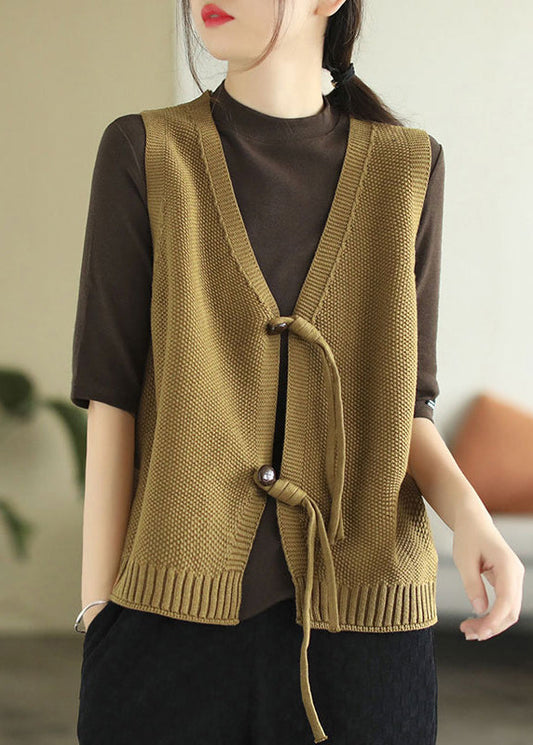 Gracefully Styled Coat for Any Occasion