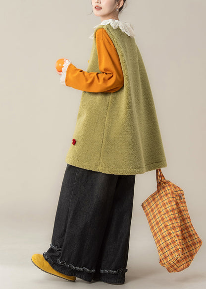 Effortlessly Elegant Pants with a Timeless Design