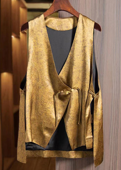 Gracefully Styled Coat for Any Occasion