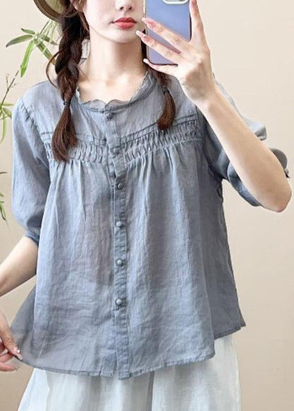 Classic Vintage Shirt with a Flattering Fit
