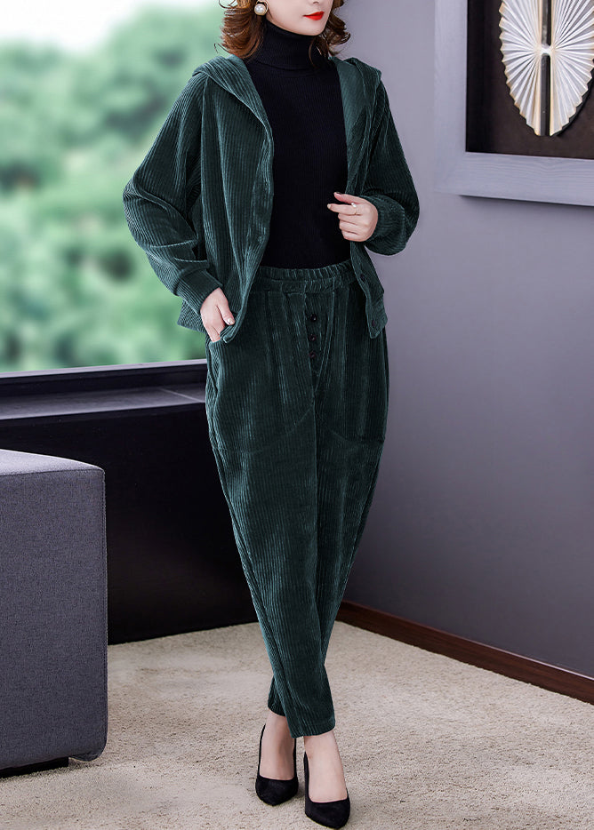 Polished Pants with an Effortless Classic Look