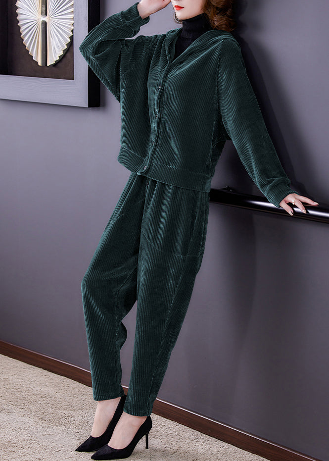 Polished Pants with an Effortless Classic Look