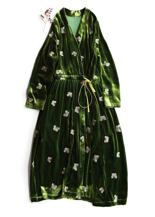 A Vintage Style Dress with Delicate Timeless Details