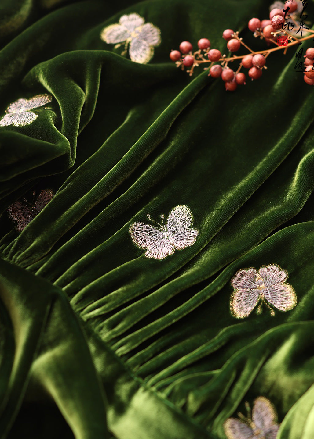 A Vintage Style Dress with Delicate Timeless Details