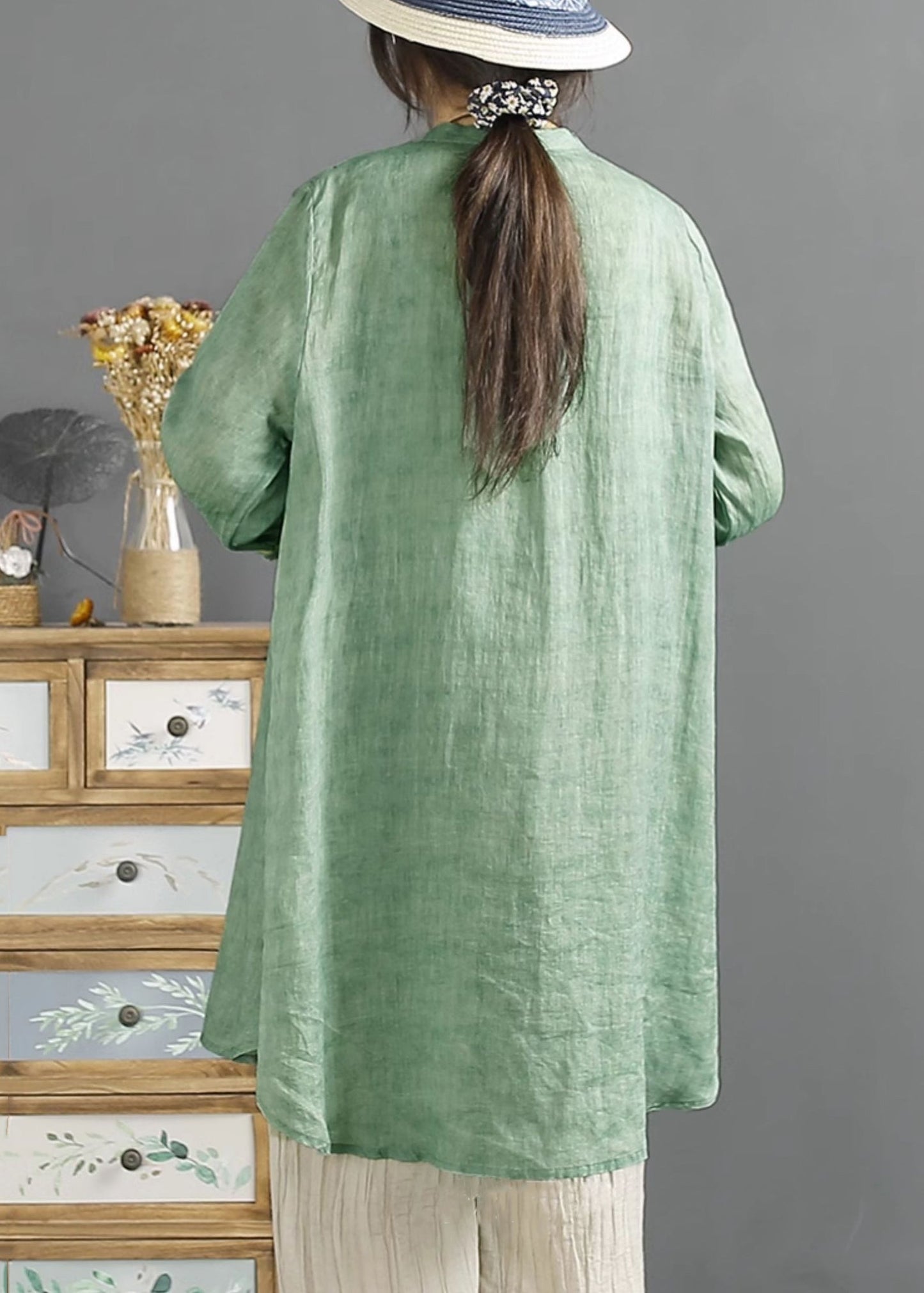 Effortlessly Elegant Shirt with a Timeless Design