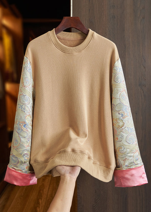 Beautifully Finished Top in a Timeless Design