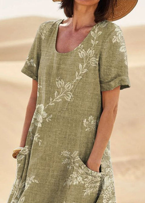 A Vintage Style Dress with Delicate Timeless Details
